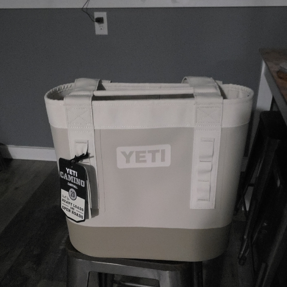 YETI Camino 20 Carryall Tote in Cape Taupe